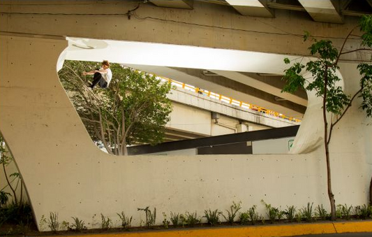 CURREN CAPLES FROM DAYS LIKE THESE | CDMX