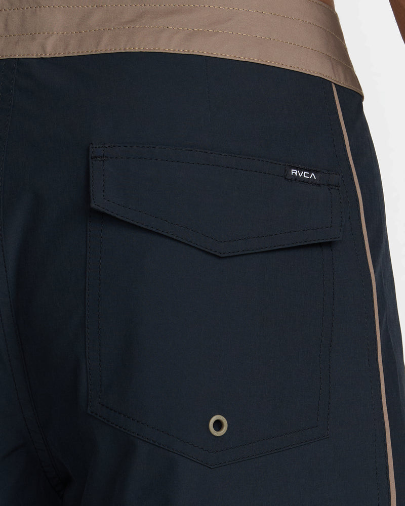 Retract Boardshort 20"