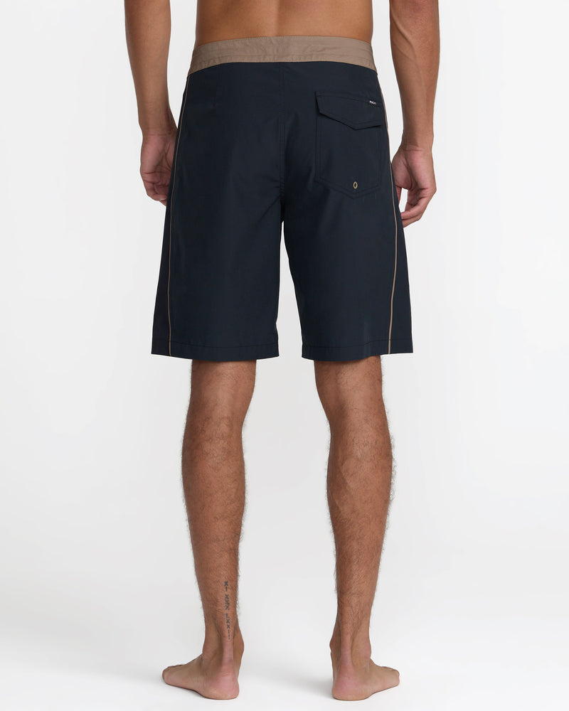Retract Boardshort 20"
