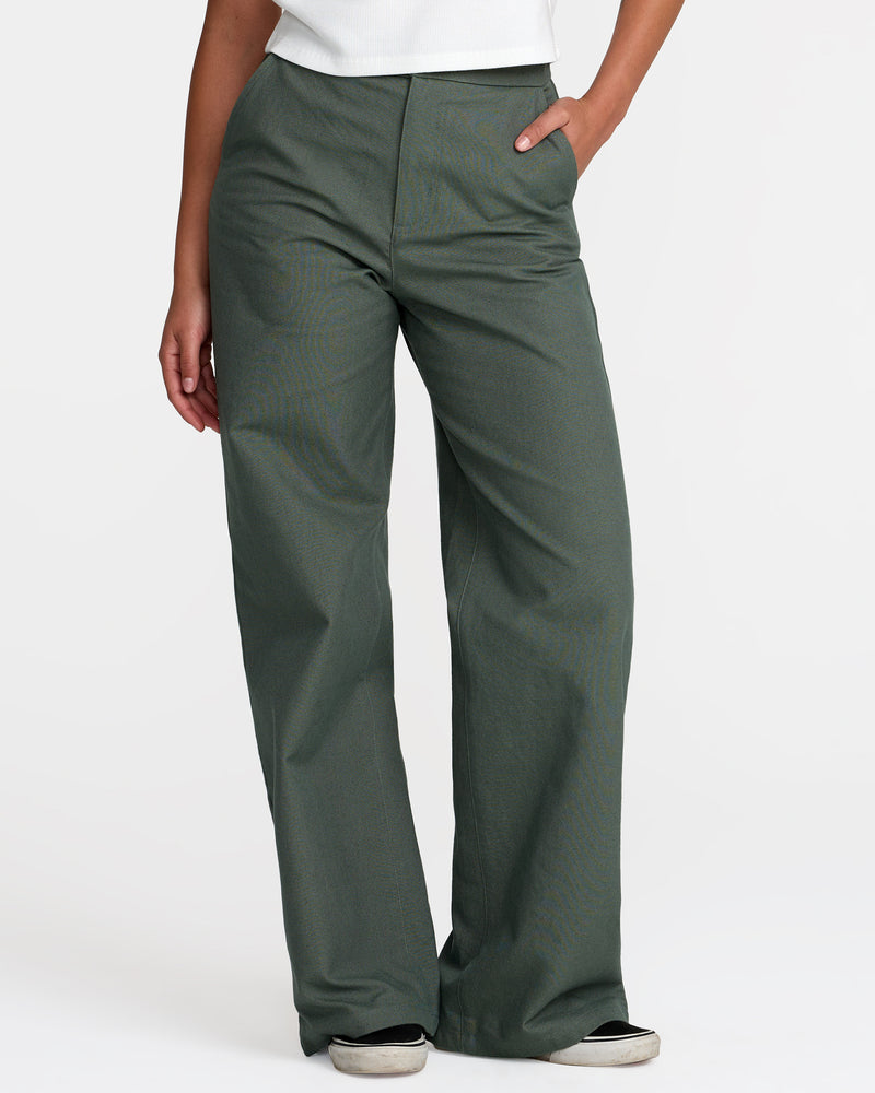 Bonnie Pant- RVCA