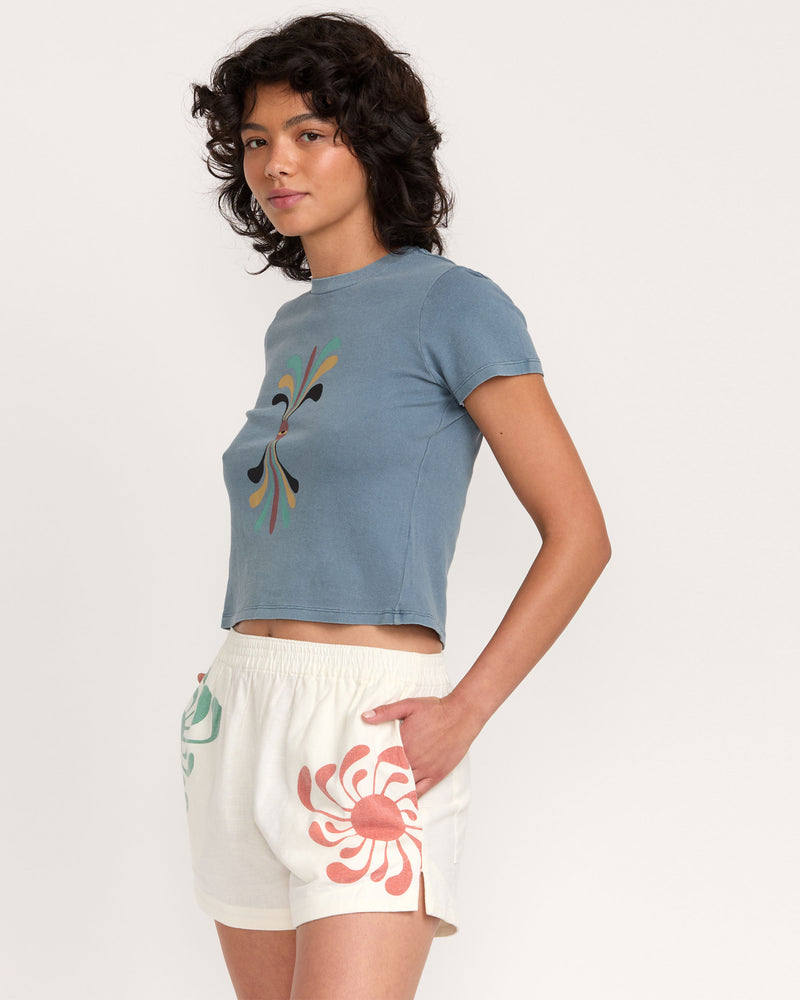 Lauryn Alvarez 411 Tee-RVCA