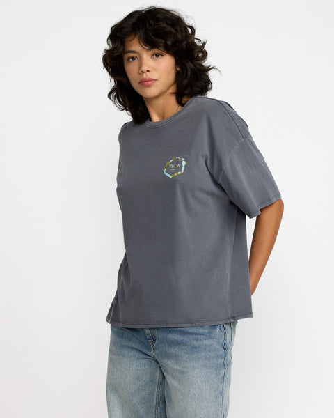 Hawaii Hex II Baggie Tee - RVCA