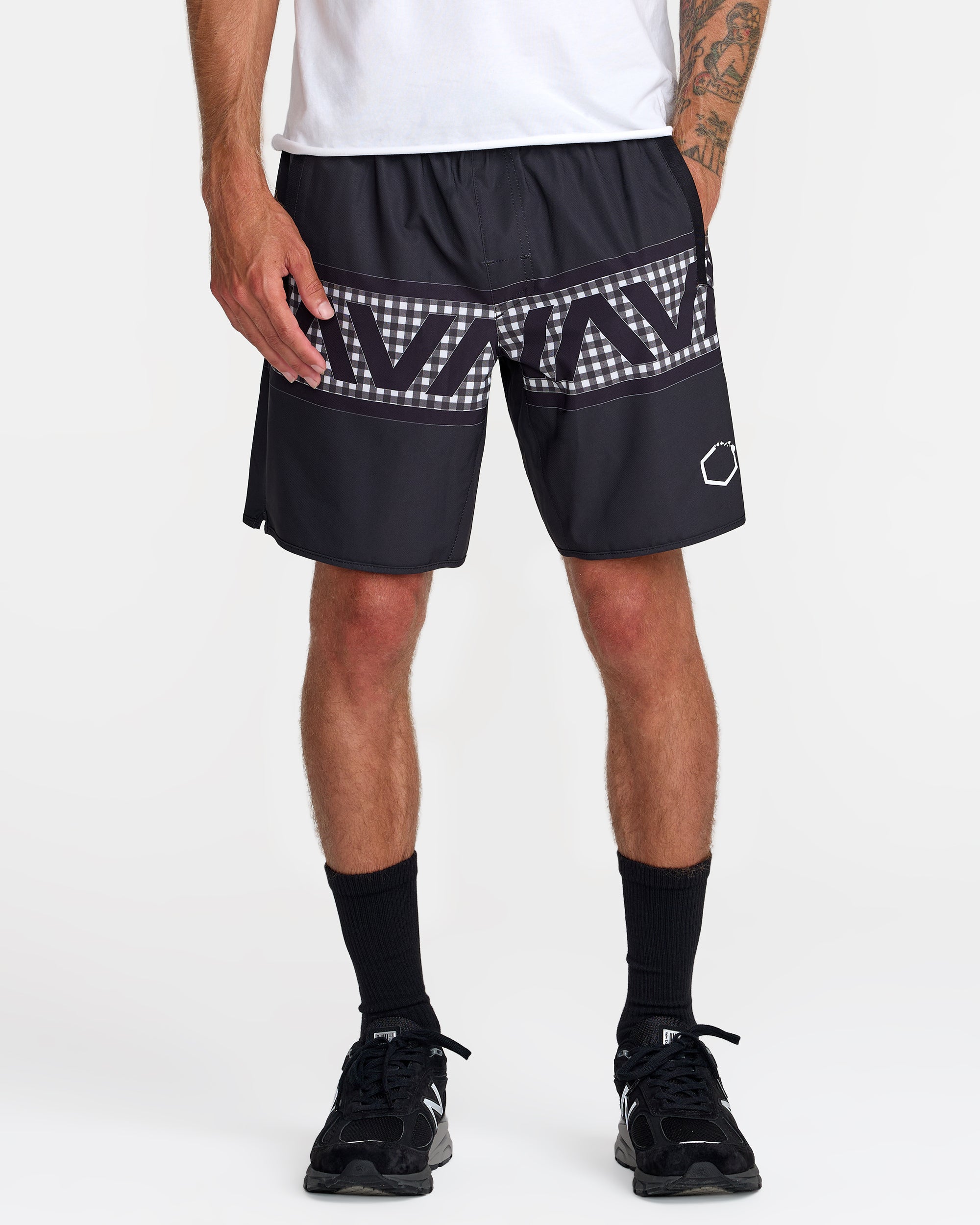 Hawaii Yogger Stretch 17" Short - RVCA