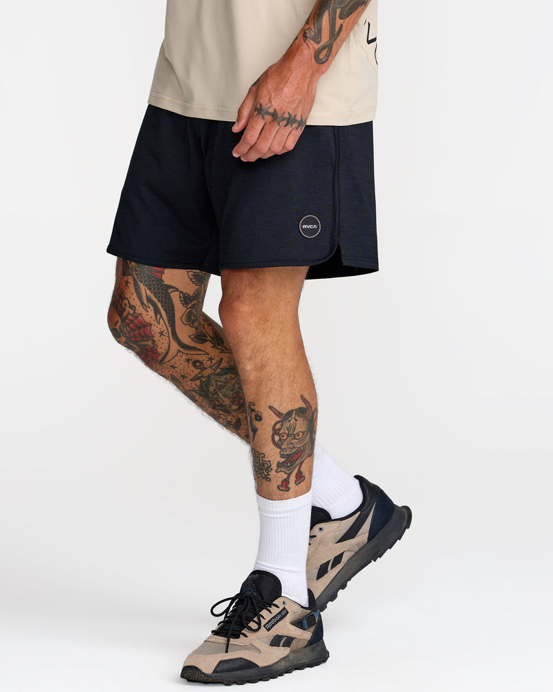 Yogger Recover 17" Short - RVCA