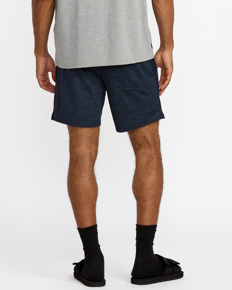 Yogger Recover 17" Short - RVCA