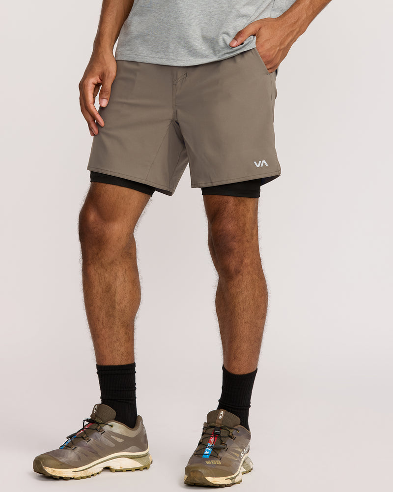 Yogger 2 In 1 Short 17" Short - RVCA
