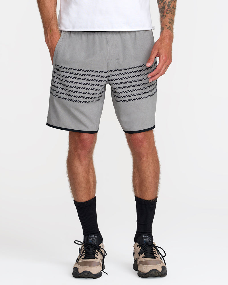 Yogger Stretch Contrast 17" Short - RVCA