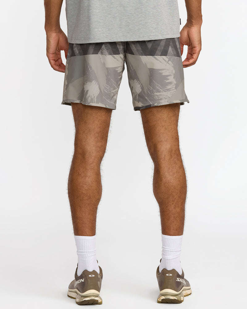 Yogger Stretch 17" Short - RVCA