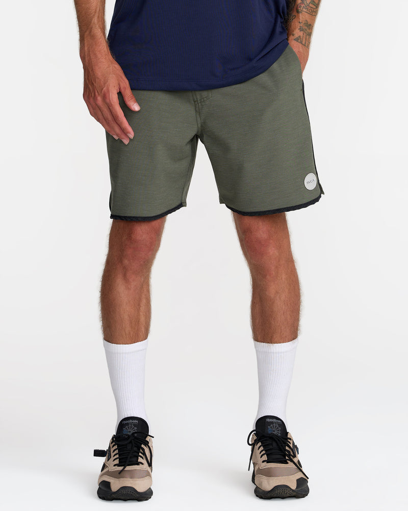 Yogger Hybrid 17" Short- RVCA