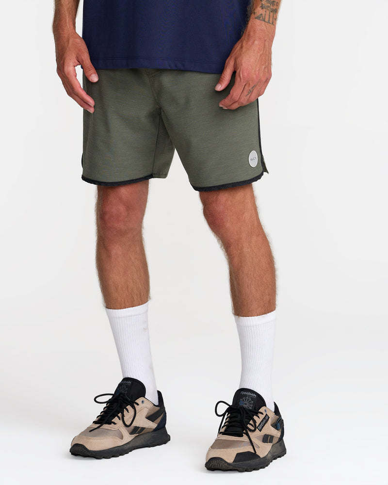 Yogger Hybrid 17" Short- RVCA