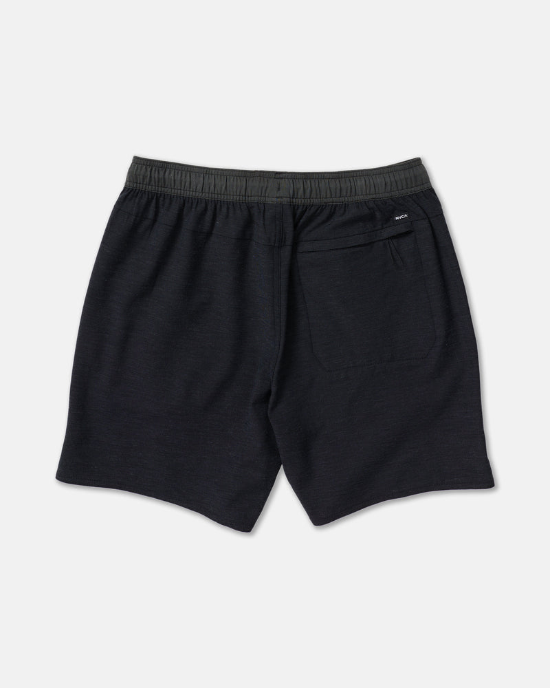 Yogger Hybrid 17" Short