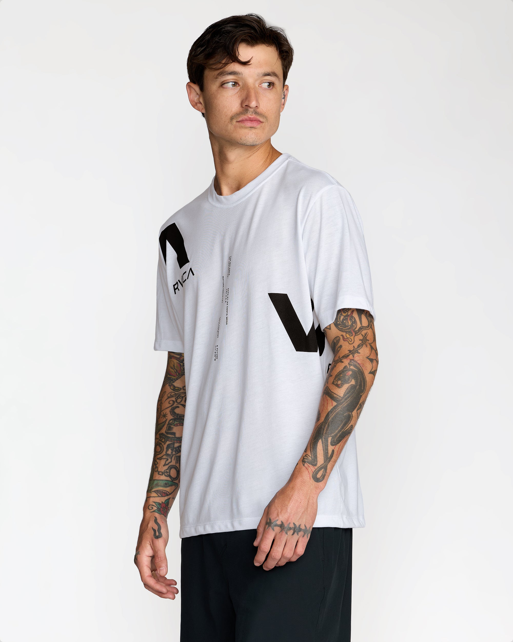 VAa Divided Short Sleeve Tee - RVCA