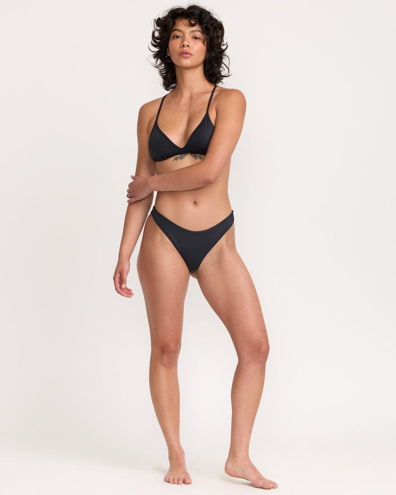 Solid Triangle Crossback - RVCA