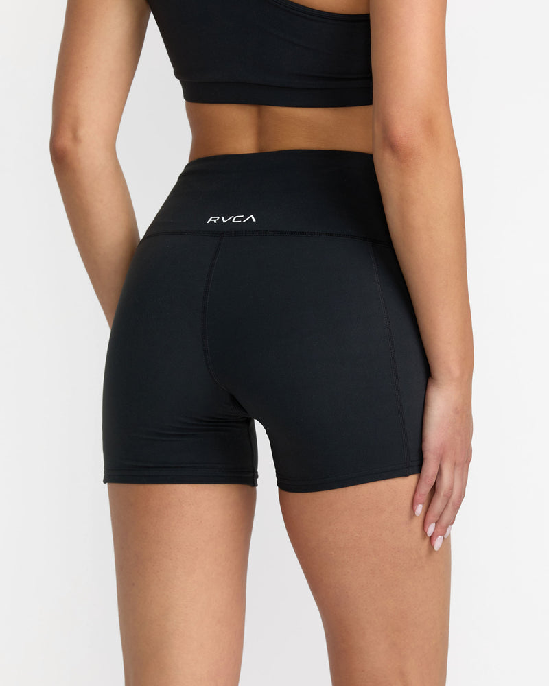 VA Essential Pocket Short II - RVCA