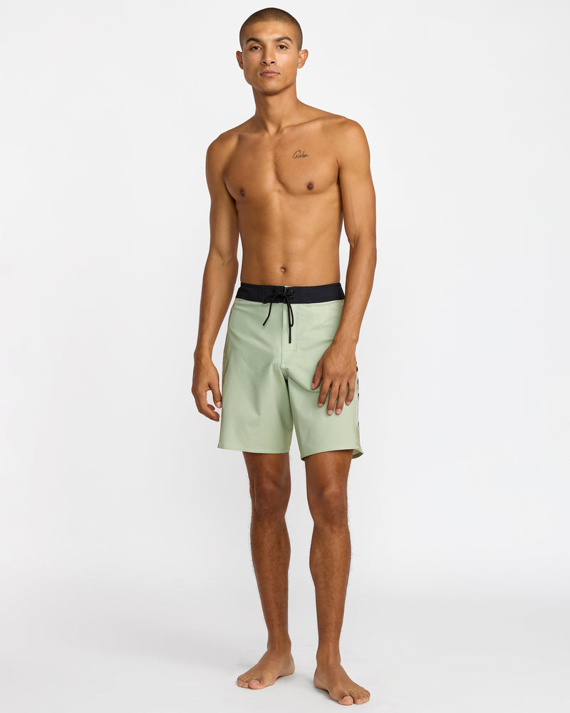 Apex 2 Trunk 18" - RVCA