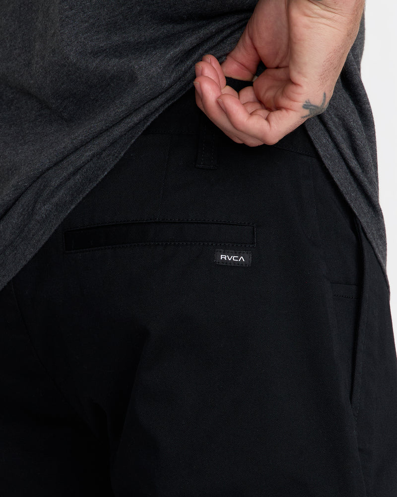 Weekend Stretch Short 20"