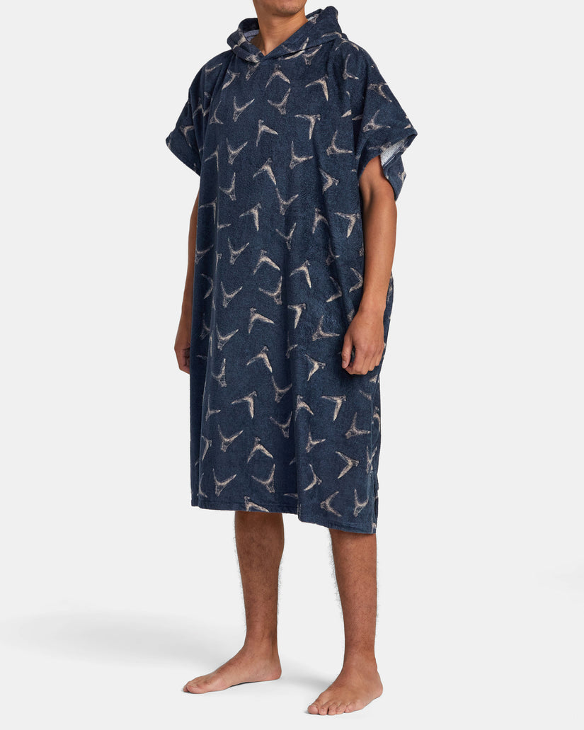 Hawaii Legend And Mana Poncho Changing Towel - Moody Blue