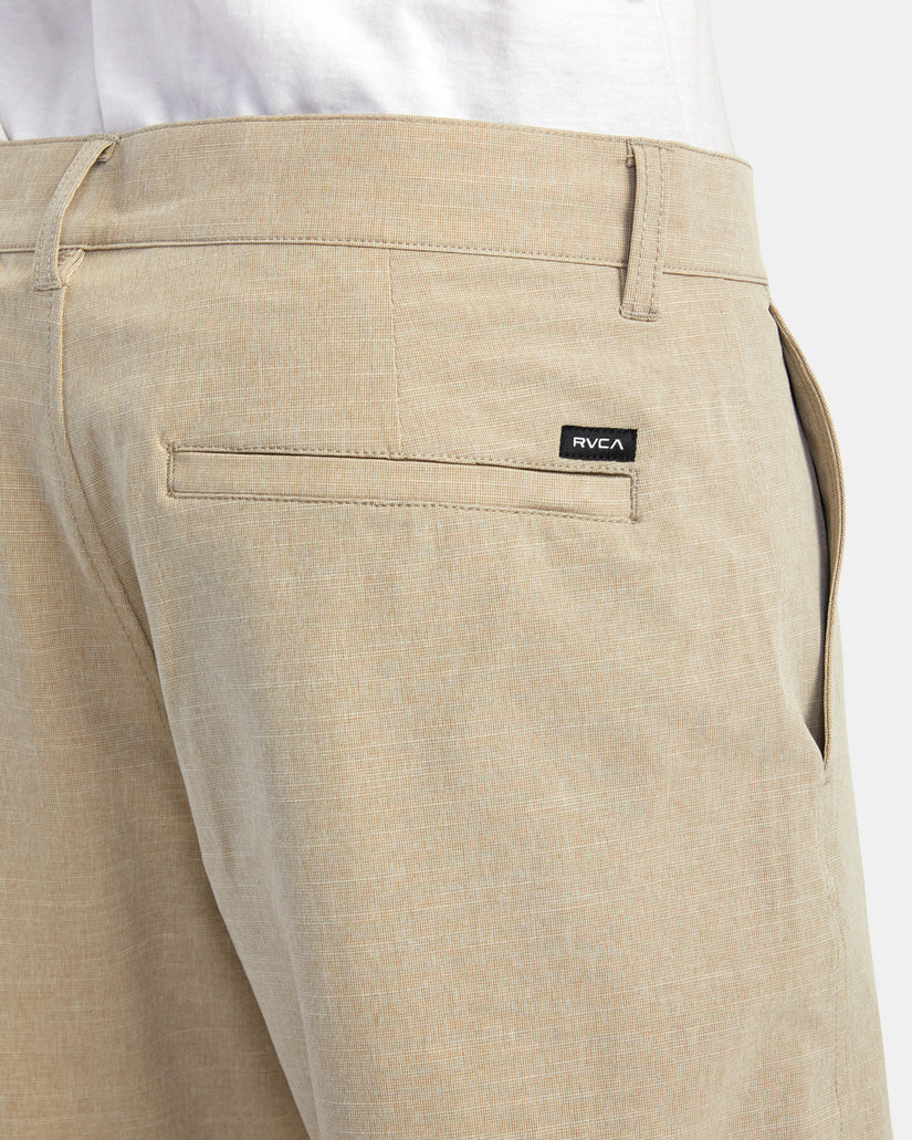 Balance Hybrid Shorts 20” - Khaki