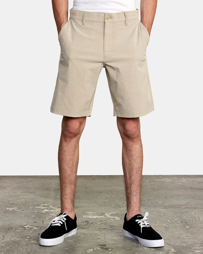 Balance Hybrid Shorts 20” - Khaki